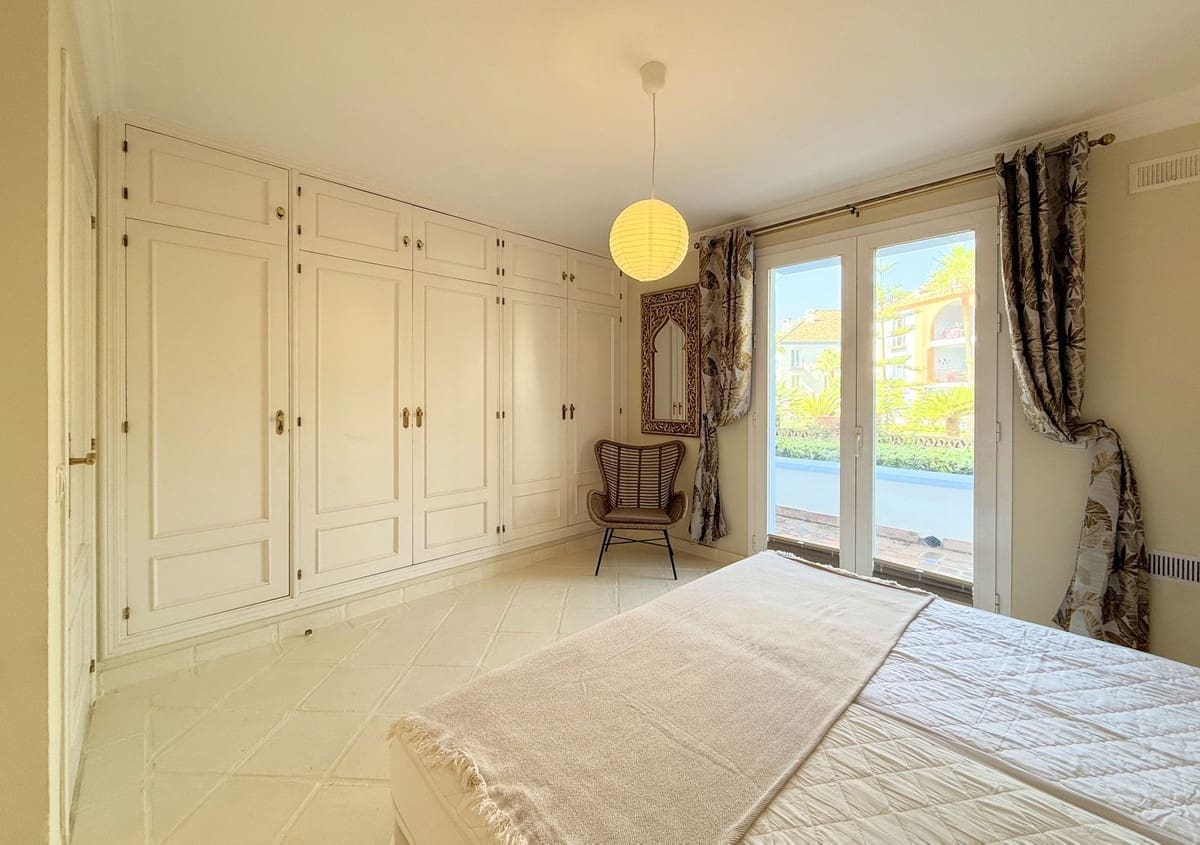 2 sypialnia Apartament na sprzedaż w Bahia de Casares - 650 000 € (Ref: 9363827)