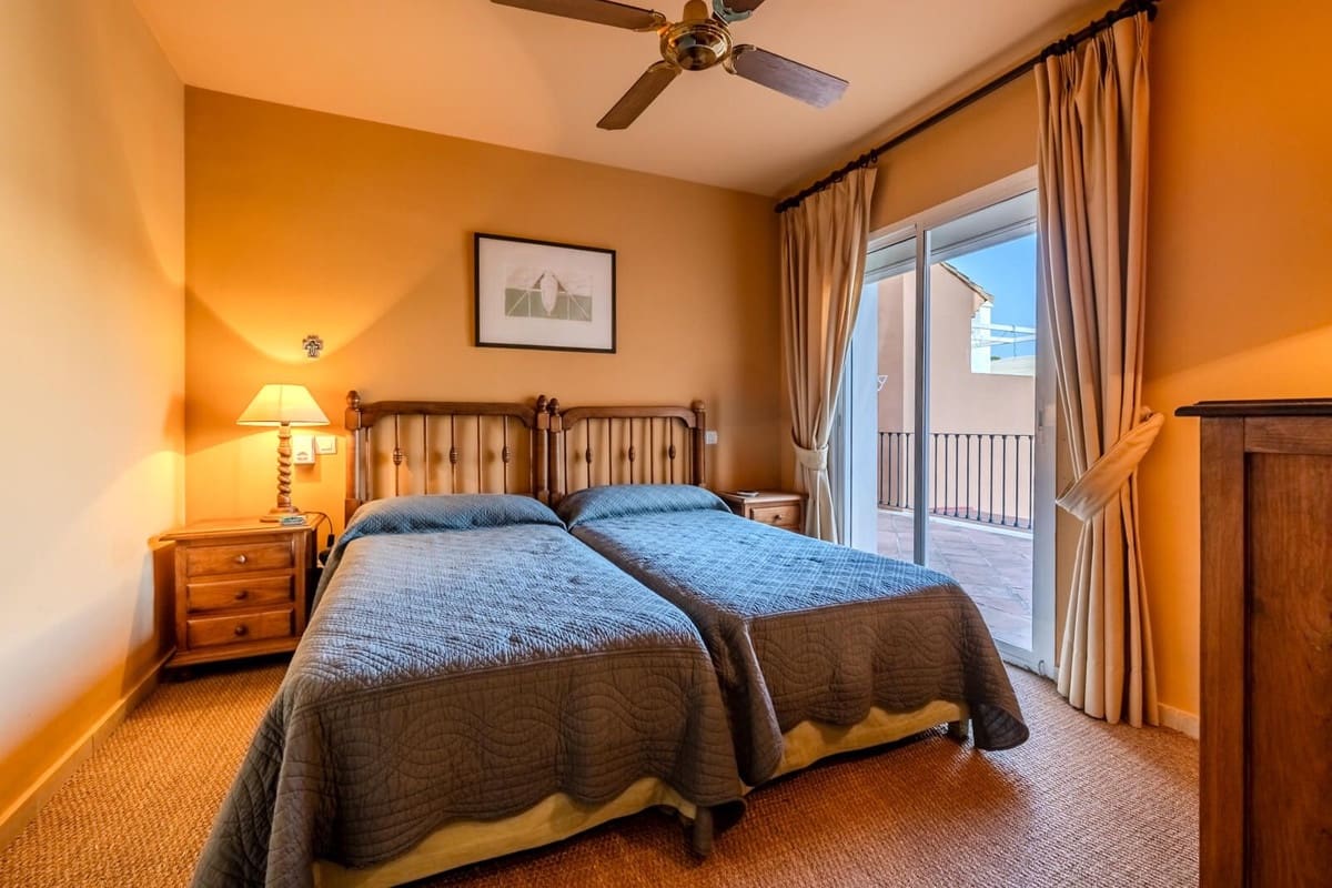 3 bedroom Apartment for sale in Guadalmina - € 590,000 (Ref: 9363829)