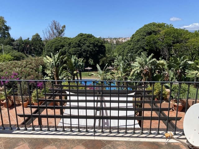 3 bedroom Apartment for sale in Guadalmina Alta, Marbella - € 590,000 (Ref: 9363829)