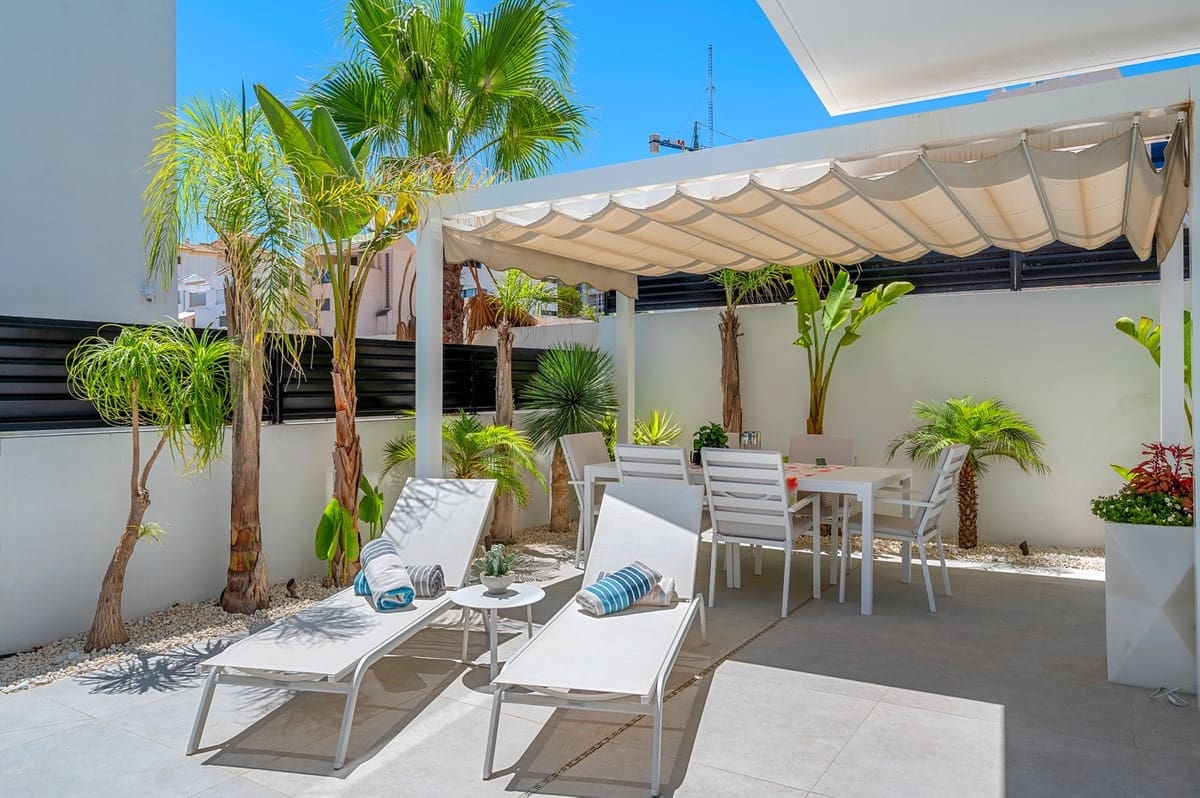 4 quarto Moradia para venda em Guardamar del Segura - 1 390 000 € (Ref: 9363831)