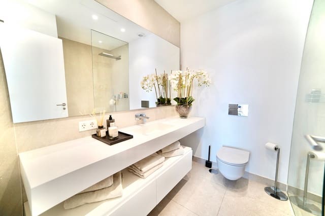 2 sypialnia Apartament na sprzedaż w La Quinta, Benahavís - 850 000 € (Ref: 9363842)