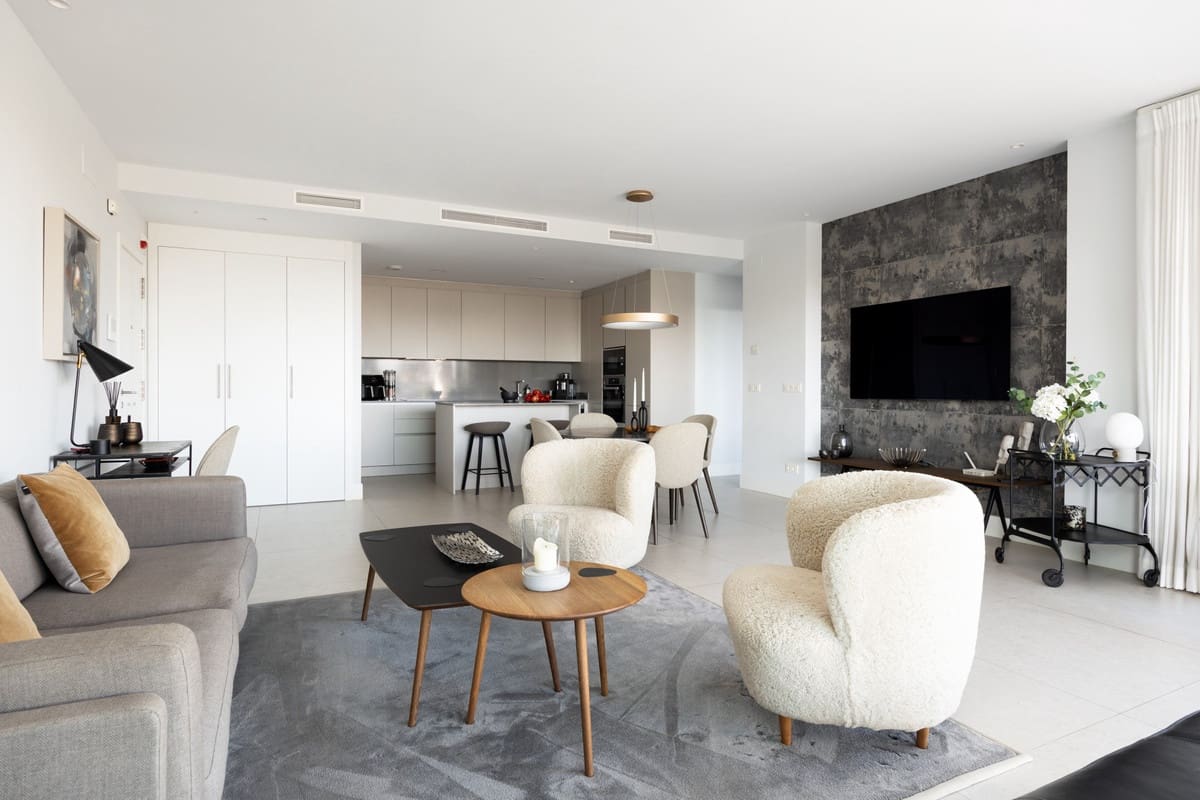 2 bedroom Apartment for sale in La Quinta - € 850,000 (Ref: 9363842)