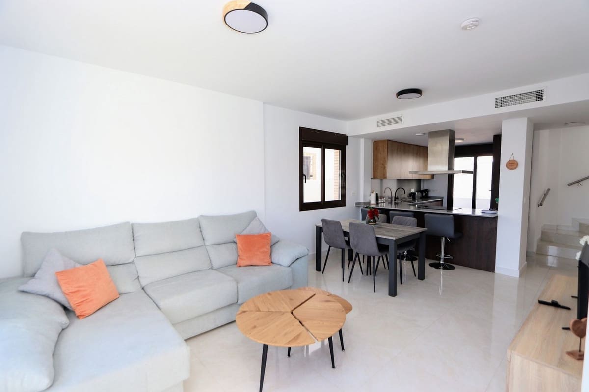 3 quarto Moradia para venda em Villamartin - 269 995 € (Ref: 9363843)