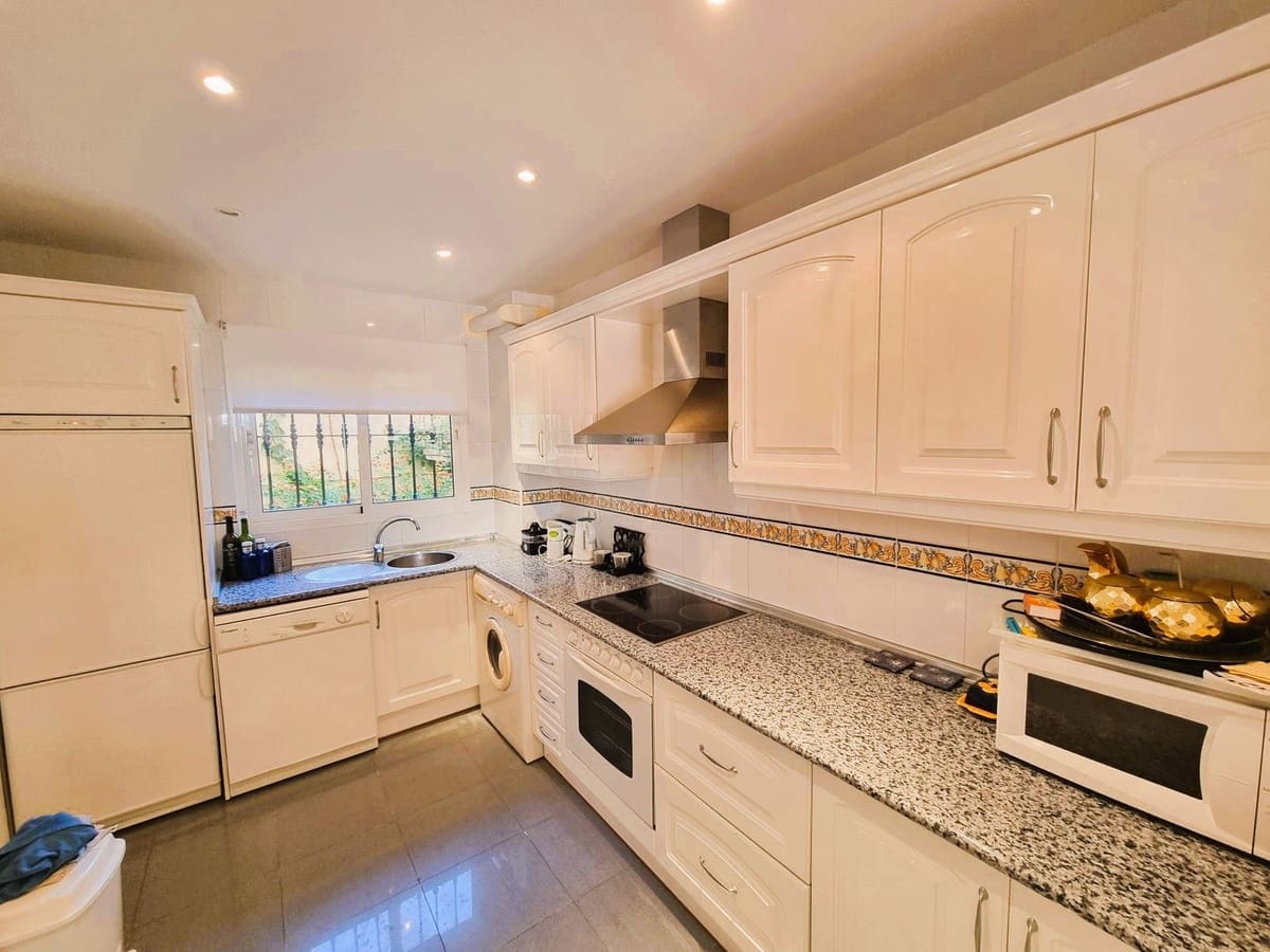 2 chambre Appartement à vendre à Calahonda - 299 000 € (Ref: 9363847)