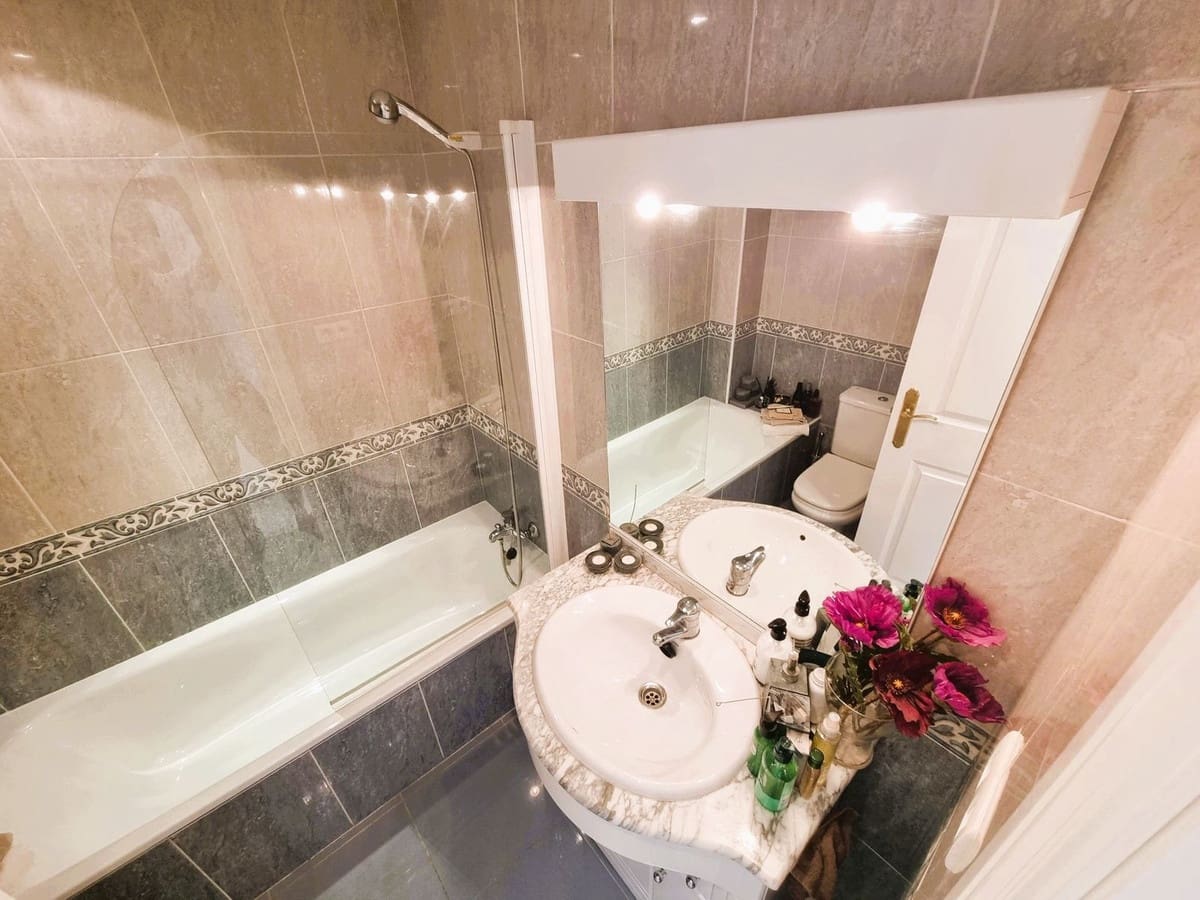 2 chambre Appartement à vendre à Calahonda - 299 000 € (Ref: 9363847)