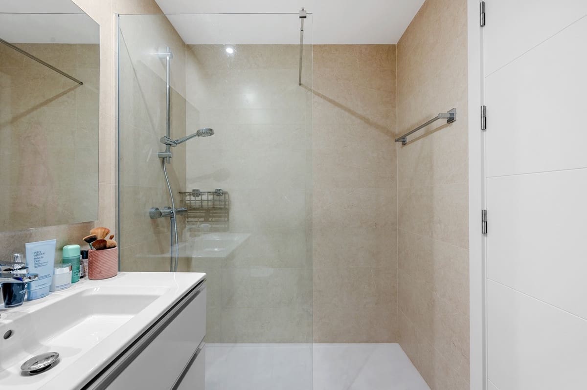 3 sovrum Lägenhet till salu i Alicante stad - 470 000 € (Ref: 9363848)