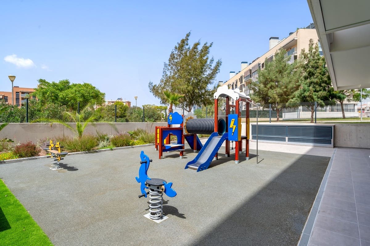 3 sovrum Lägenhet till salu i Alicante stad - 470 000 € (Ref: 9363848)