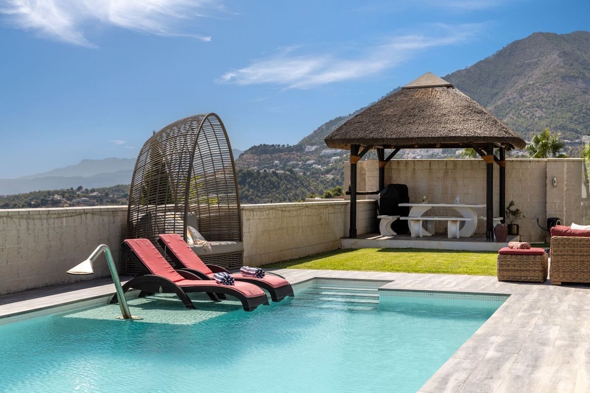 4 makuuhuone Huvila myytävänä paikassa Mijas - 2 390 000 € (Ref: 9363849)