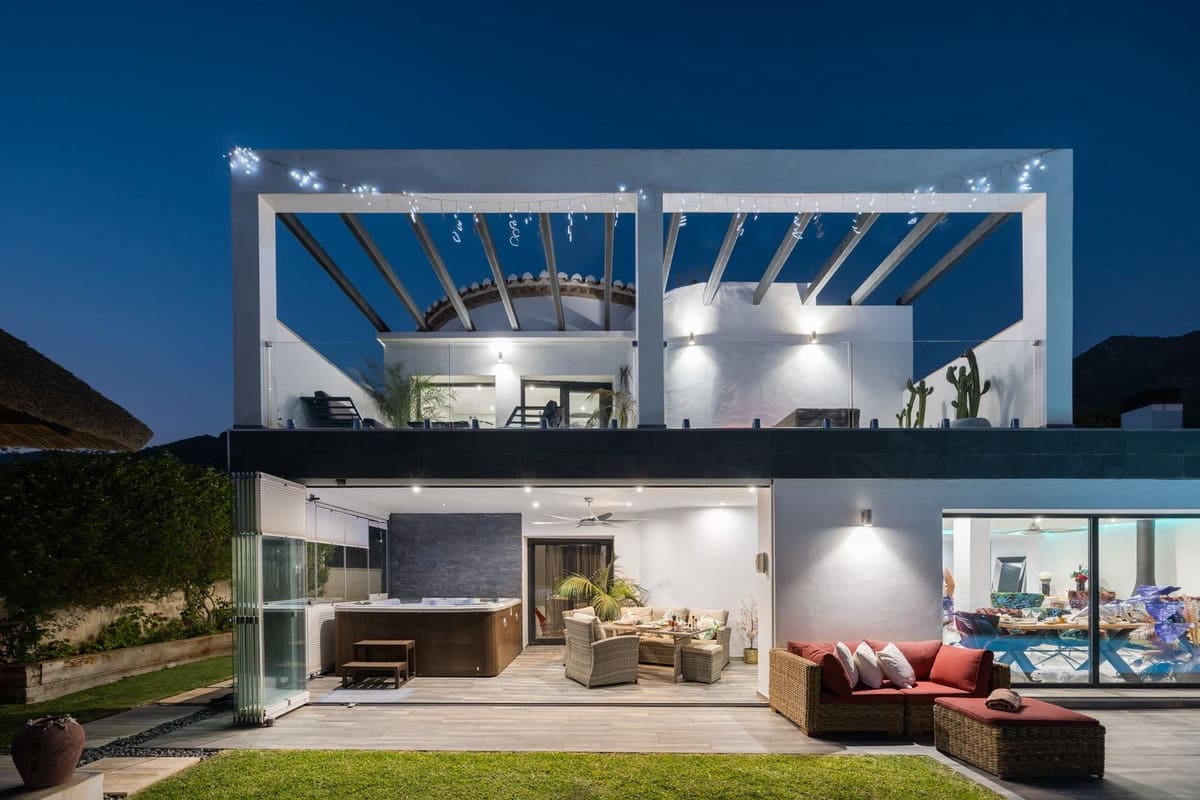 4 makuuhuone Huvila myytävänä paikassa Mijas - 2 390 000 € (Ref: 9363849)