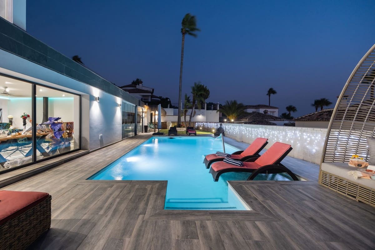 4 makuuhuone Huvila myytävänä paikassa Mijas - 2 390 000 € (Ref: 9363849)