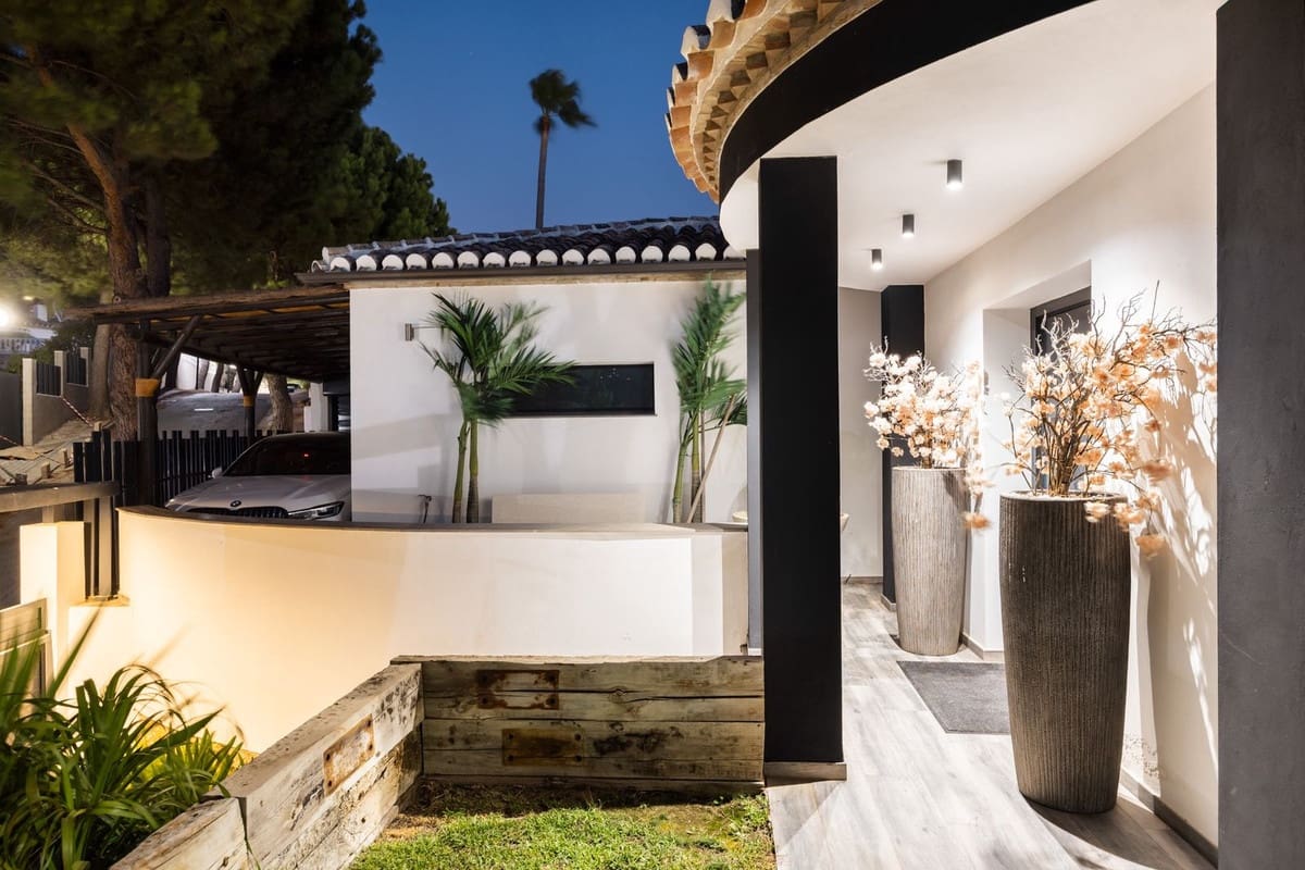 4 makuuhuone Huvila myytävänä paikassa Mijas - 2 390 000 € (Ref: 9363849)