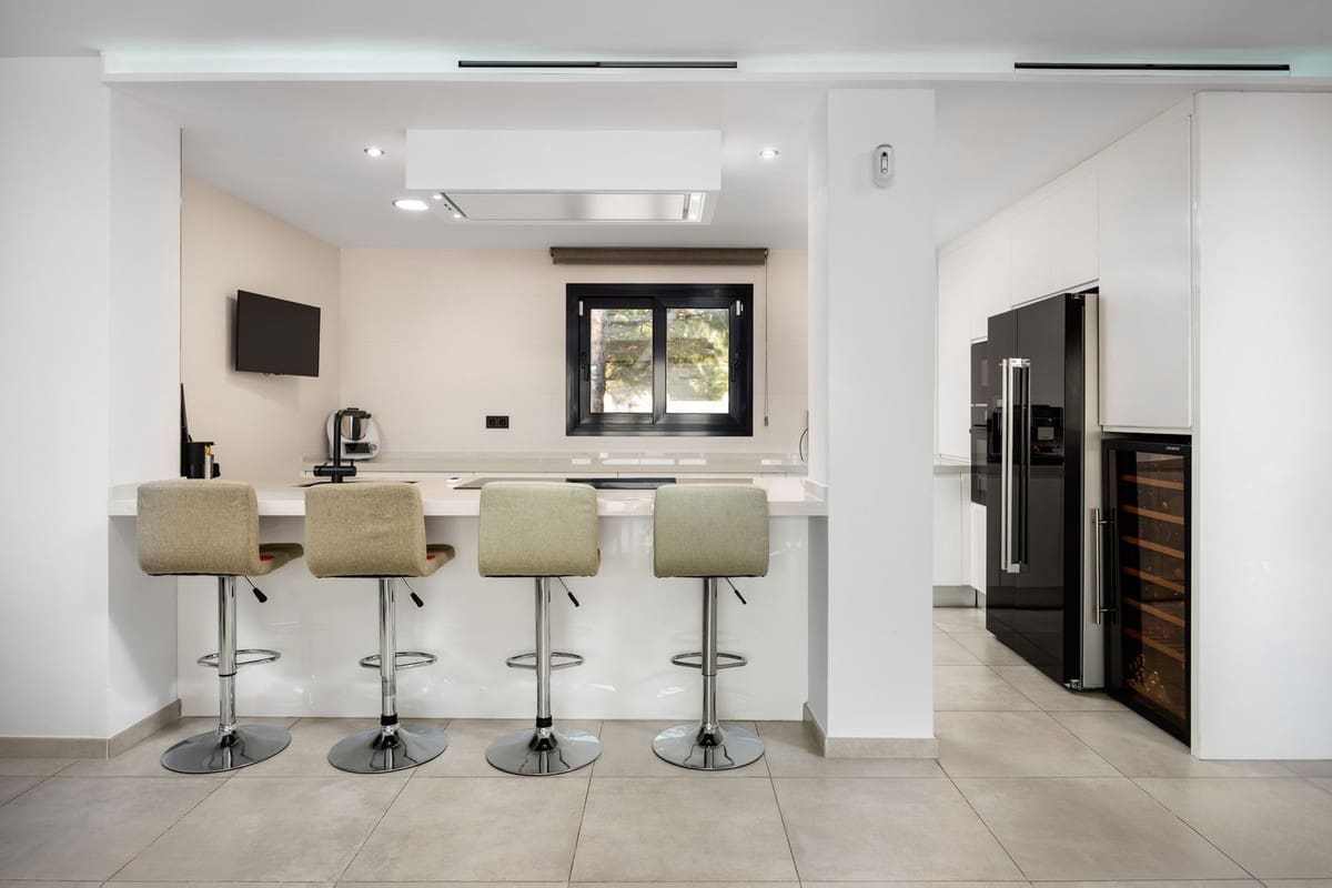 4 makuuhuone Huvila myytävänä paikassa Mijas - 2 390 000 € (Ref: 9363849)