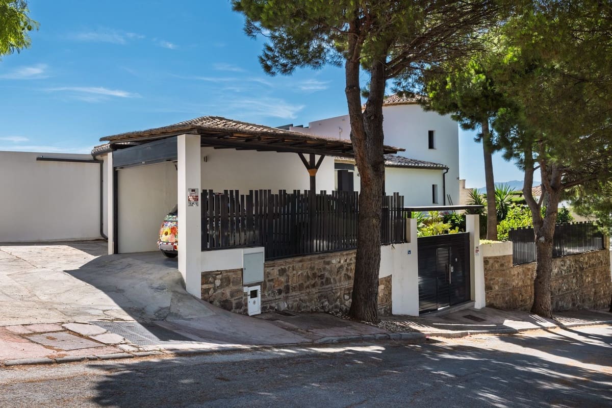 4 makuuhuone Huvila myytävänä paikassa Mijas - 2 390 000 € (Ref: 9363849)