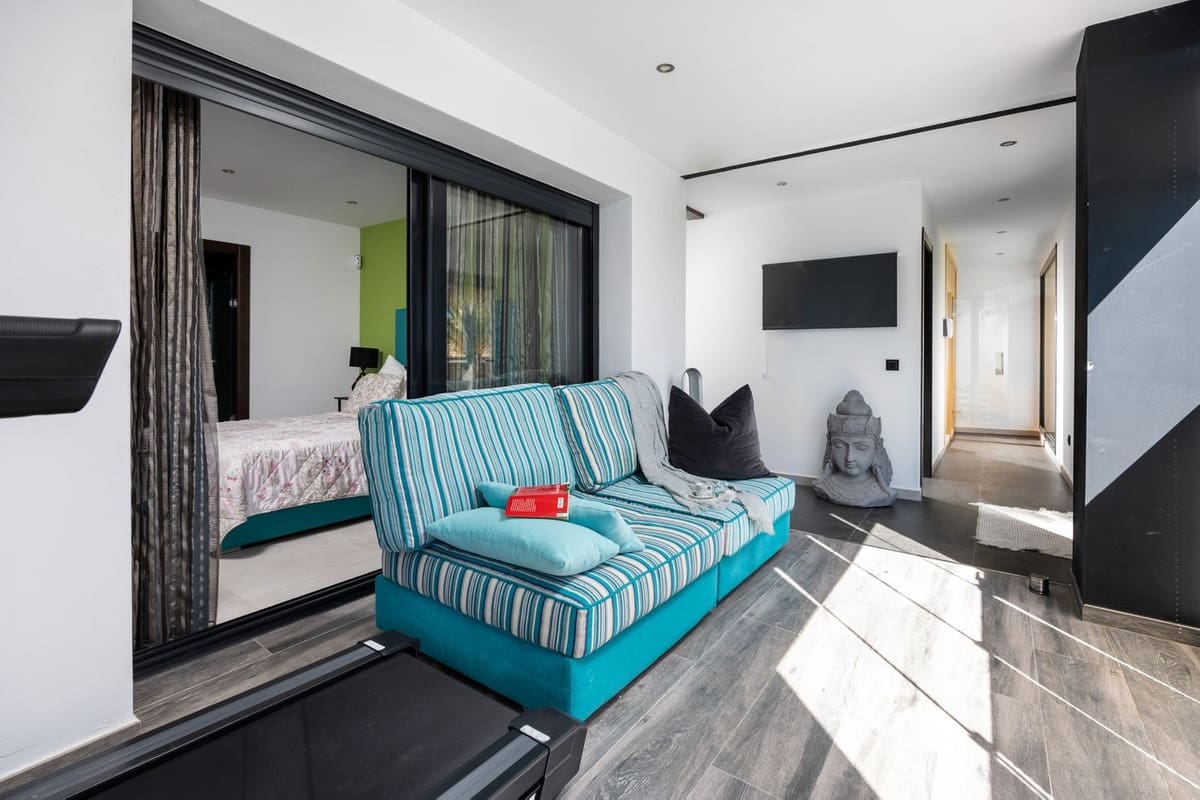 4 makuuhuone Huvila myytävänä paikassa Mijas - 2 390 000 € (Ref: 9363849)