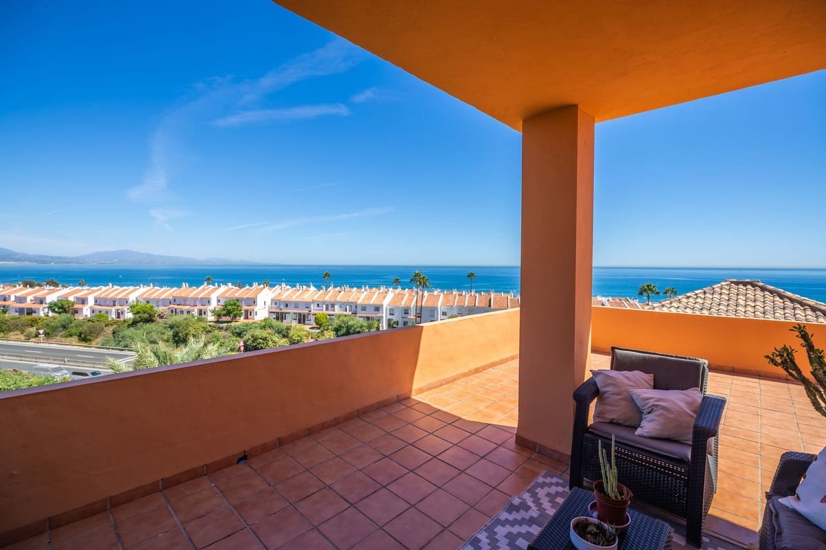 2 sypialnia Penthouse na sprzedaż w La Duquesa / Puerto de la Duquesa - 380 000 € (Ref: 9363853)