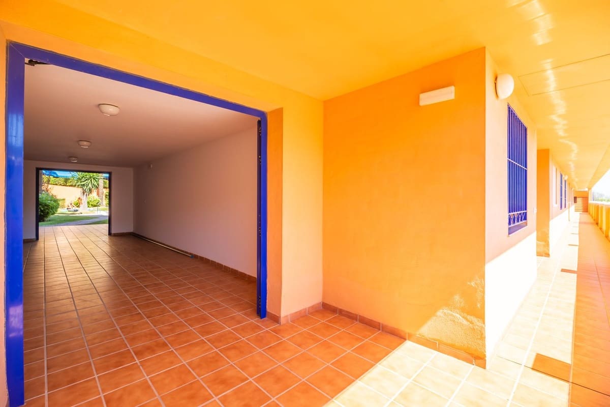 2 sypialnia Penthouse na sprzedaż w La Duquesa / Puerto de la Duquesa - 380 000 € (Ref: 9363853)