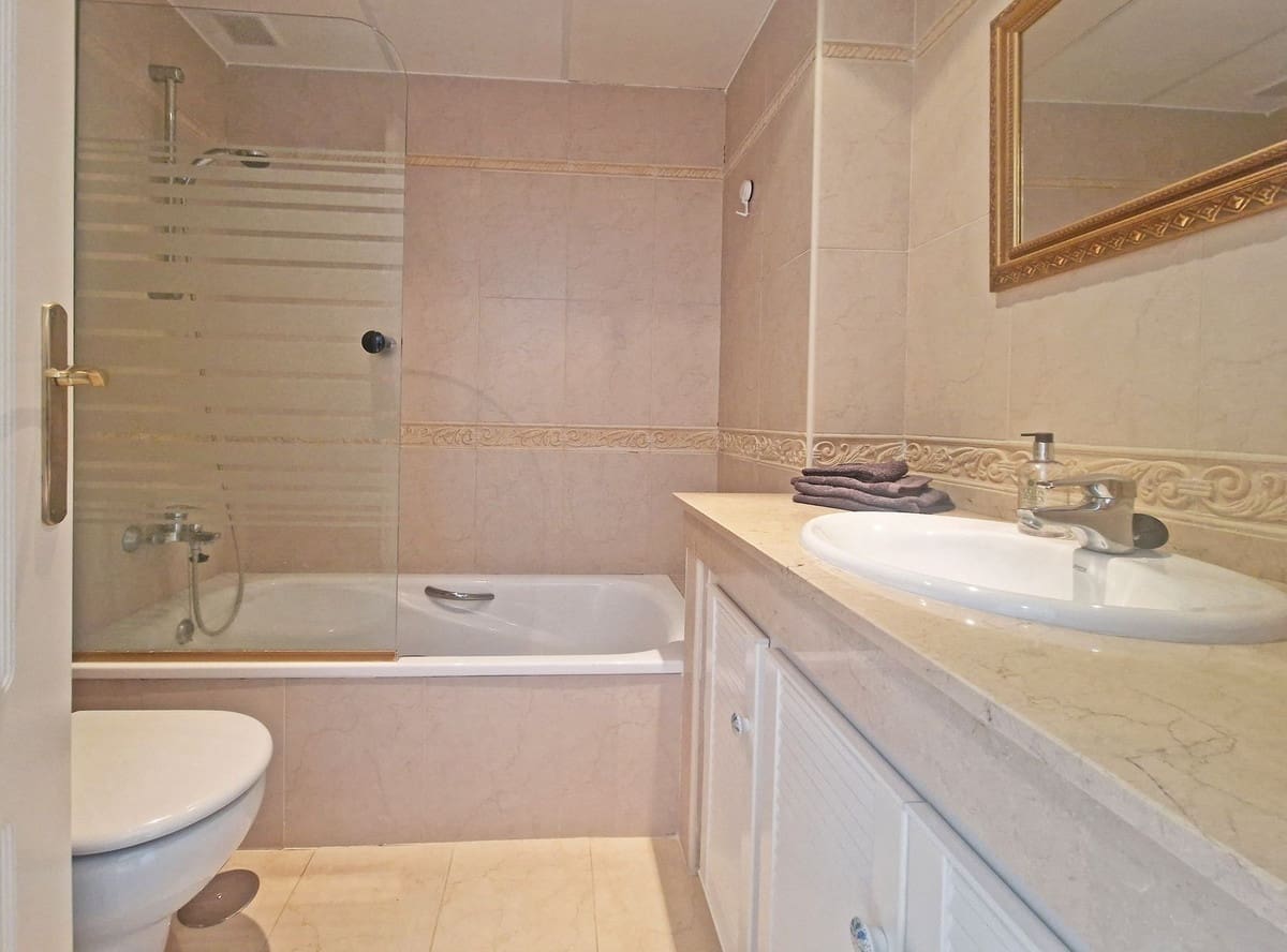 4 quarto Casa em Banda para venda em Cabopino - 525 000 € (Ref: 9363854)