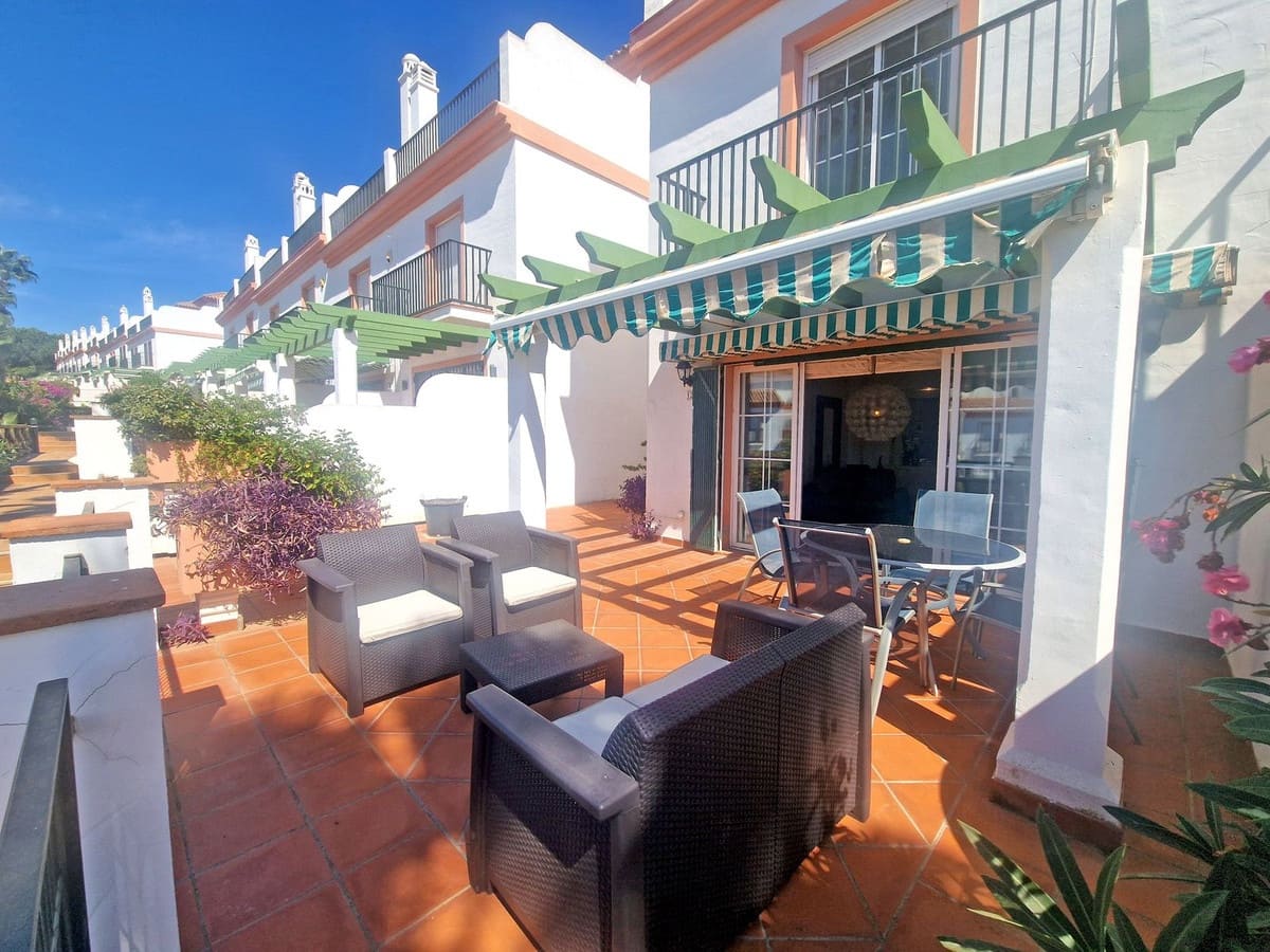 4 quarto Casa em Banda para venda em Cabopino - 525 000 € (Ref: 9363854)