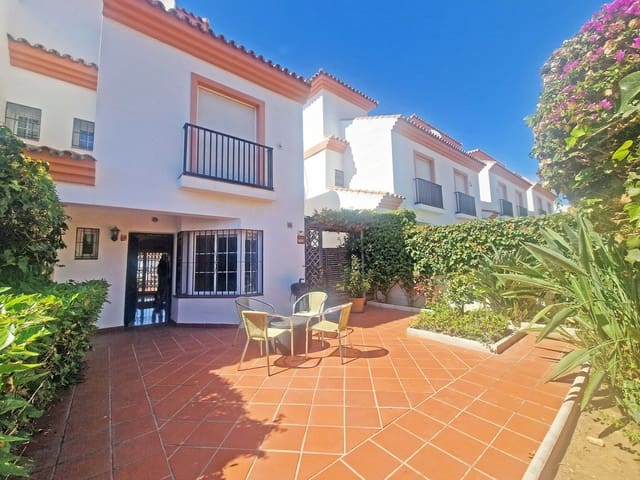 4 quarto Casa em Banda para venda em Cabopino, Marbella - 525 000 € (Ref: 9363854)