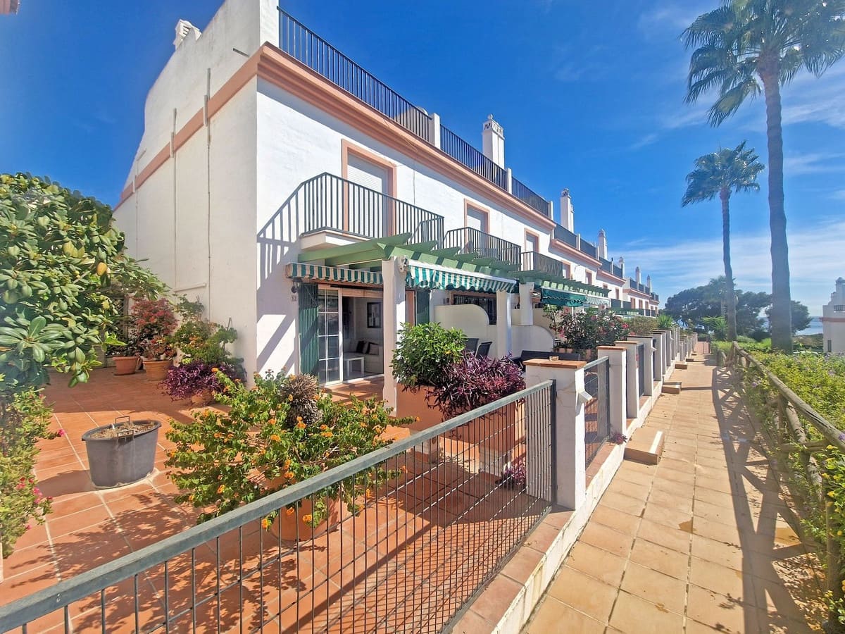 4 quarto Casa em Banda para venda em Cabopino - 525 000 € (Ref: 9363854)