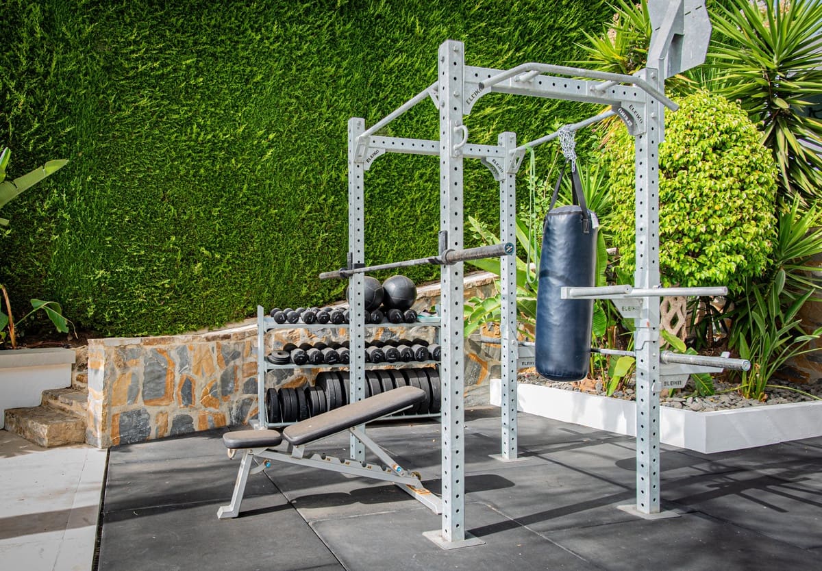 Chalet de 5 habitaciones en La Quinta en venta - 2.995.000 € (Ref: 9363859)