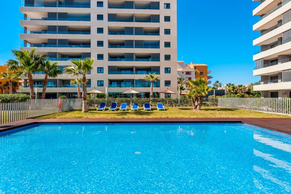 2 bedroom Apartment for sale in Orihuela Costa - € 479,000 (Ref: 9363863)
