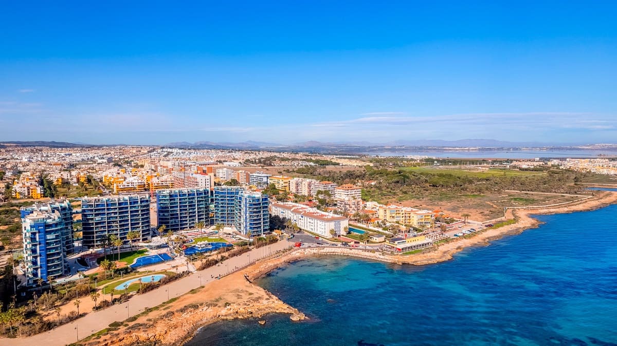 2 bedroom Apartment for sale in Orihuela Costa - € 479,000 (Ref: 9363863)