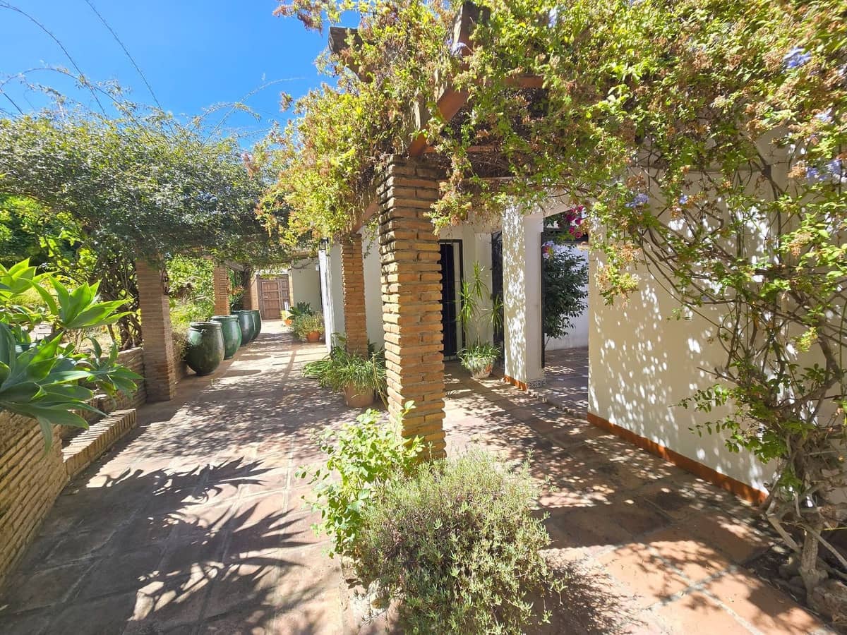 6 quarto Quinta/Casa Rural para venda em Alhaurin el Grande - 890 000 € (Ref: 9363864)