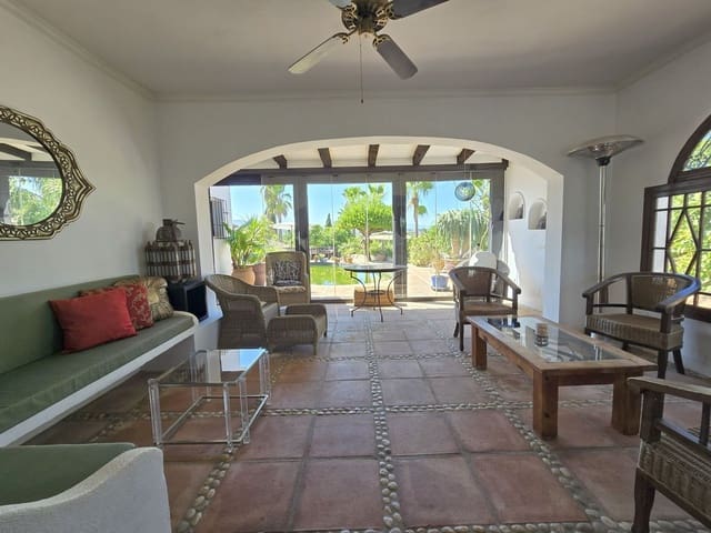 6 bedroom Finca/Country House for sale in Alhaurín el Grande - € 890,000 (Ref: 9363864)