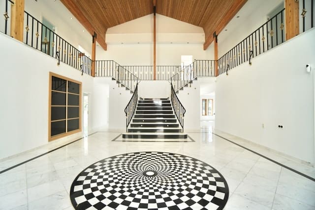 5 chambre Villa/Maison à vendre à Benahavís pueblo, Benahavís - 2 300 000 € (Ref: 9363867)