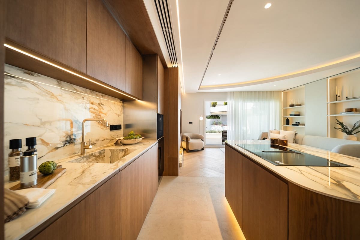 3 bedroom Apartment for sale in Golden Mile - € 1,350,000 (Ref: 9363870)