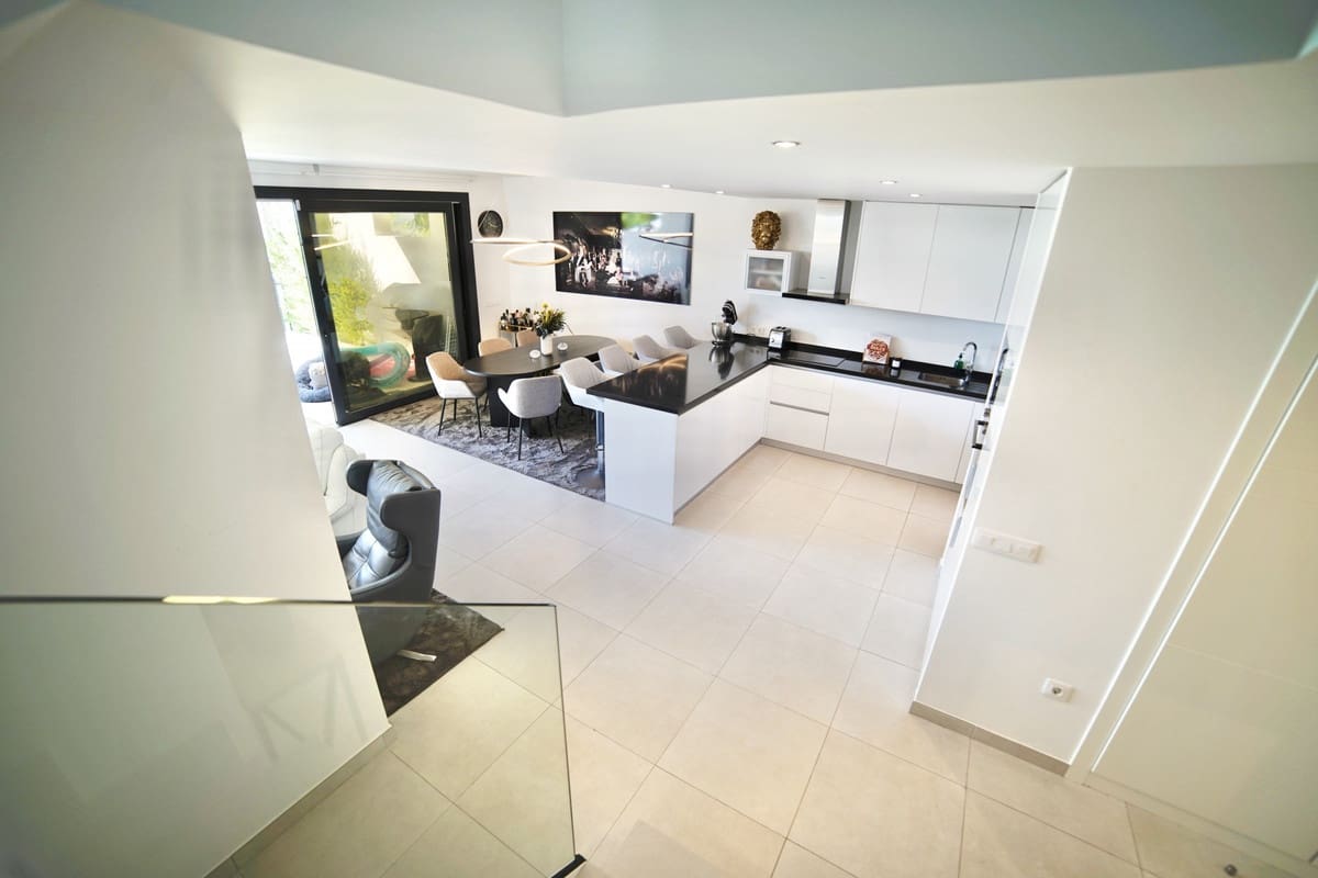 Casa de 3 habitaciones en Bel-Air en venta - 899.000 € (Ref: 9363887)