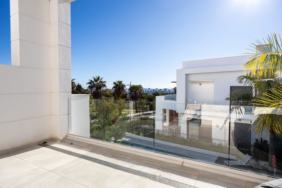 3 bedroom Townhouse for sale in Bel-Air - € 899,000 (Ref: 9363887)