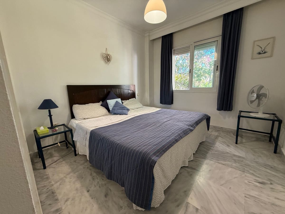 Apartamento de 2 habitaciones en Nueva Andalucia en venta - 390.000 € (Ref: 9363888)