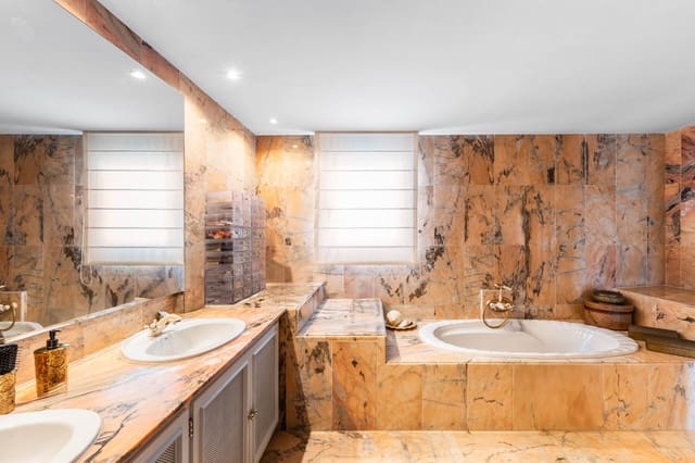 2 Zimmer Doppelhaus zu verkaufen in La Quinta, Benahavís - 1.750.000 € (Ref: 9363891)