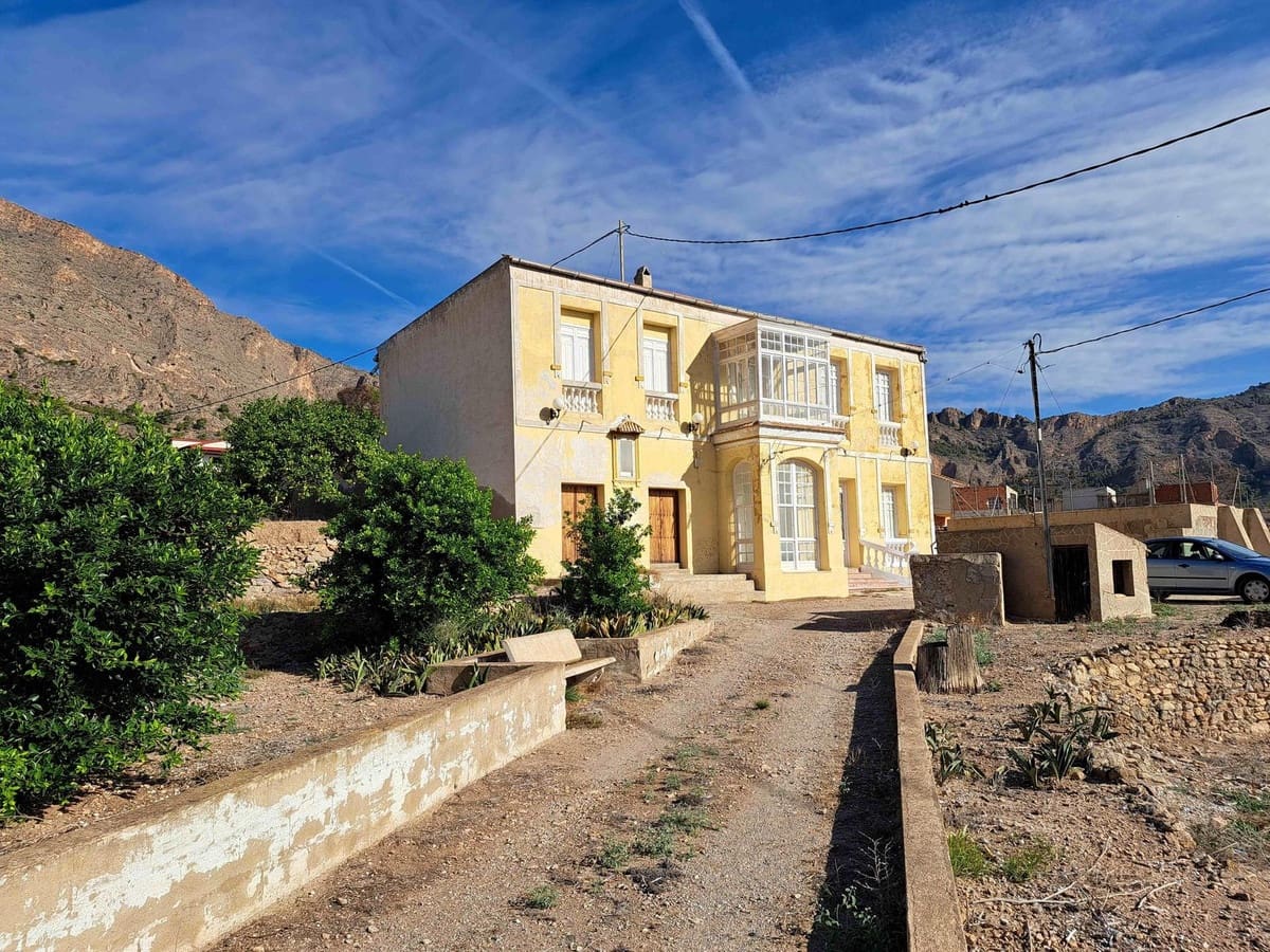 7 quarto Quinta/Casa Rural para venda em Orihuela - 850 000 € (Ref: 9363899)