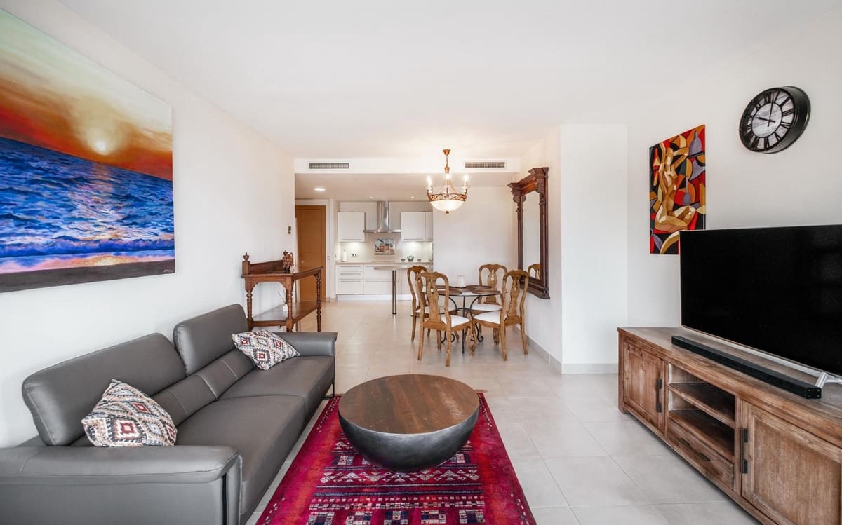 Apartamento de 3 habitaciones en Los Monteros en venta - 625.000 € (Ref: 9363904)