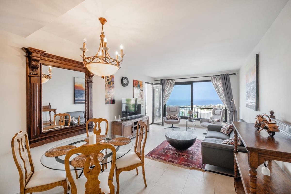 Apartamento de 3 habitaciones en Los Monteros en venta - 625.000 € (Ref: 9363904)