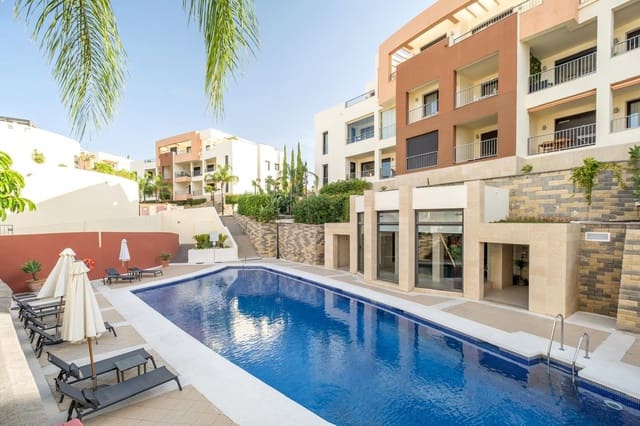 Apartamento de 3 habitaciones en Los Monteros, Marbella en venta - 625.000 € (Ref: 9363904)