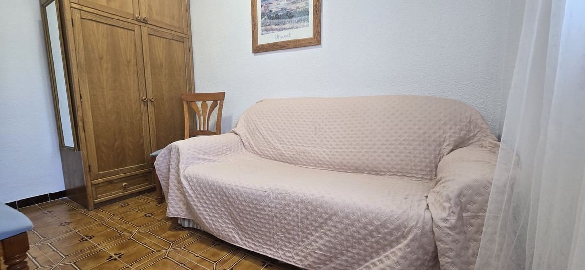 4 quarto Moradia em Banda para venda em Torrevieja - 249 900 € (Ref: 9363905)