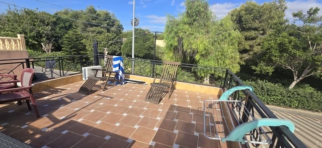 4 soveværelse Rækkehus til salg i Las Piscinas Naturales, Torrevieja - € 249.900 (Ref: 9363905)