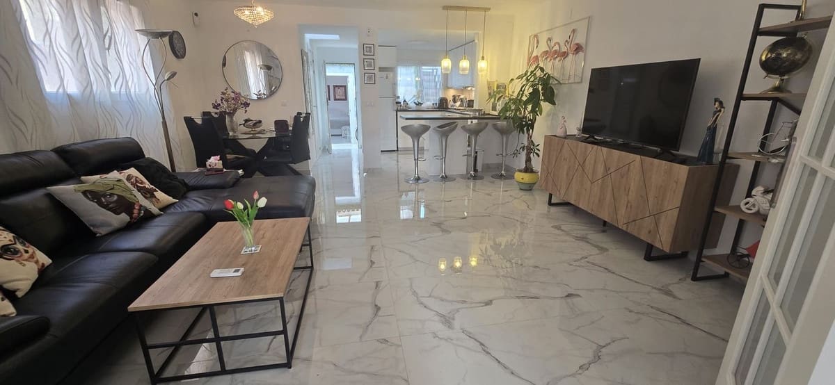 4 quarto Moradia em Banda para venda em Torrevieja - 249 900 € (Ref: 9363905)