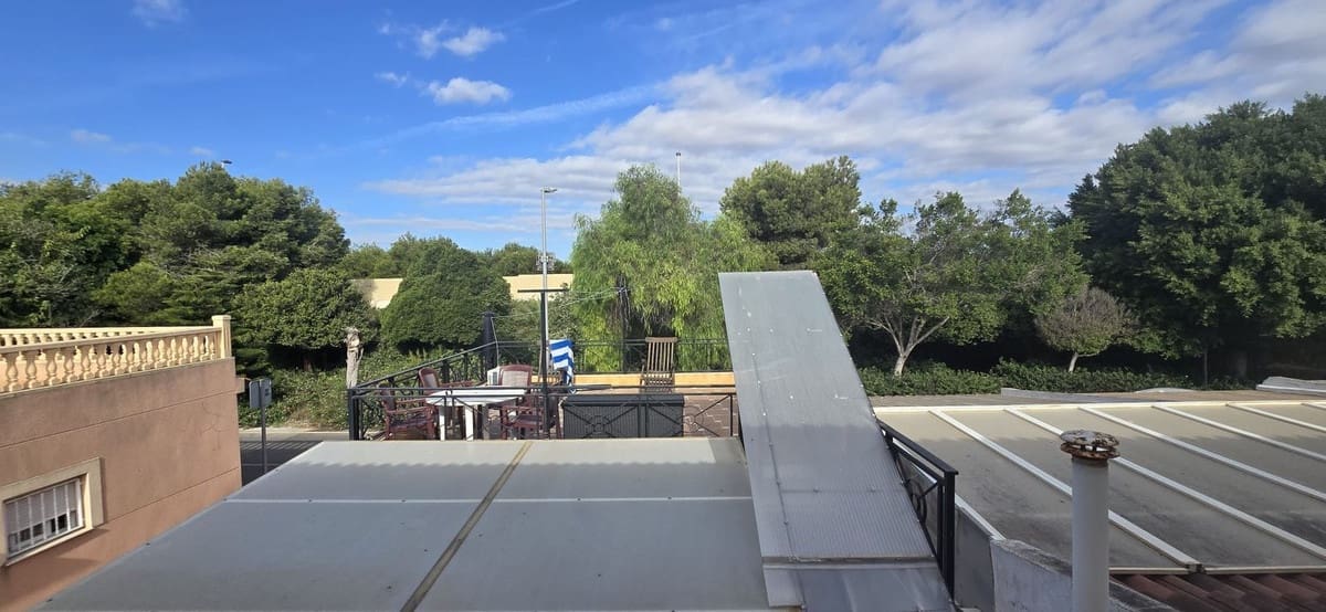 4 quarto Moradia em Banda para venda em Torrevieja - 249 900 € (Ref: 9363905)