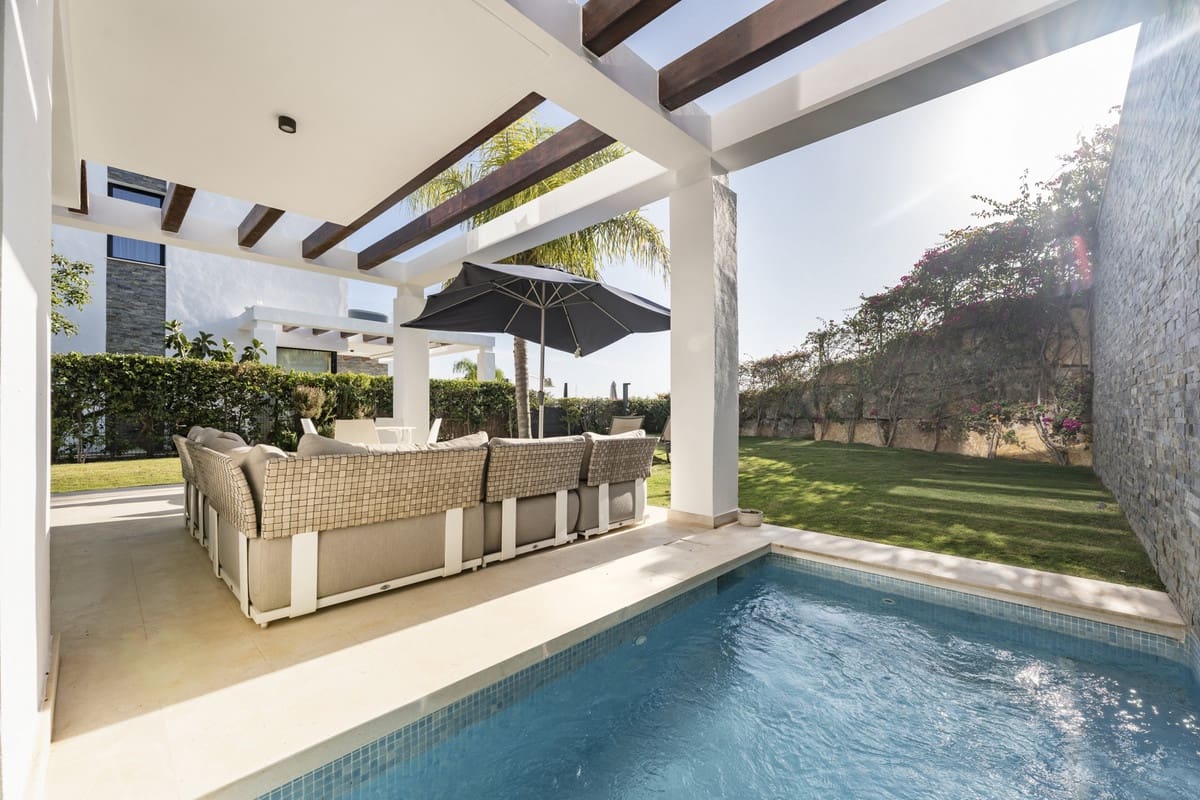 5 bedroom Finca/Country House for sale in Cabopino - € 1,495,000 (Ref: 9363907)