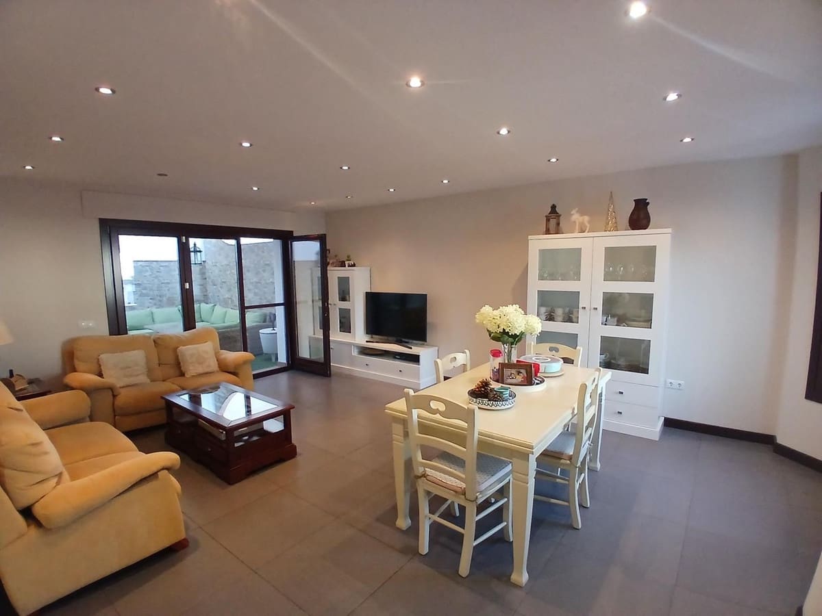 4 Zimmer Villa zu verkaufen in Fuengirola - 850.000 € (Ref: 9363911)