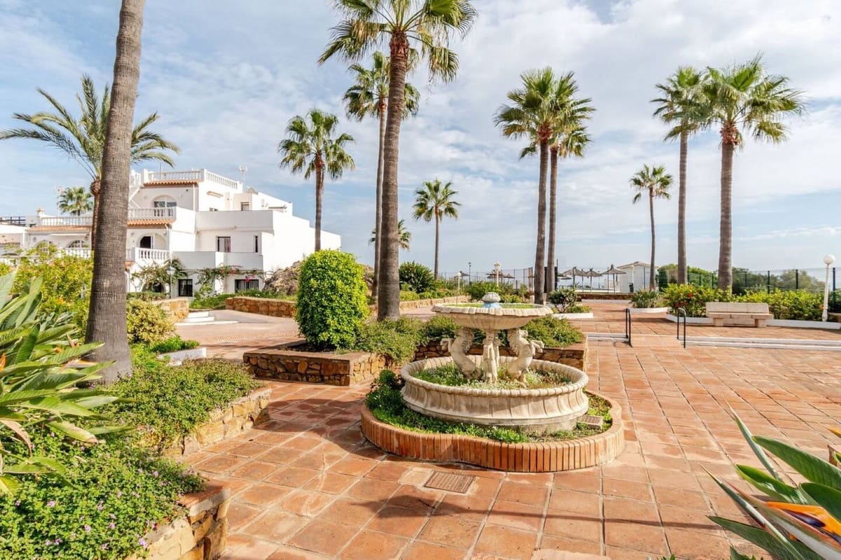 3 camera da letto Casa in vendita in La Duquesa / Puerto de la Duquesa - 290.000 € (Rif: 9363912)