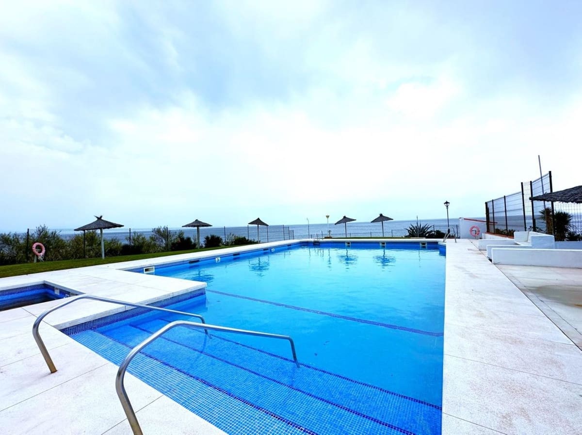 3 camera da letto Casa in vendita in La Duquesa / Puerto de la Duquesa - 290.000 € (Rif: 9363912)