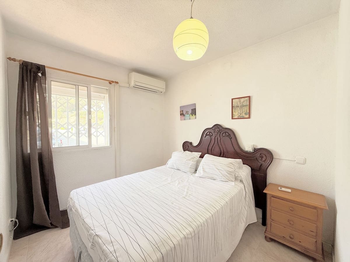 3 bedroom Townhouse for sale in La Duquesa / Puerto de la Duquesa - € 290,000 (Ref: 9363912)