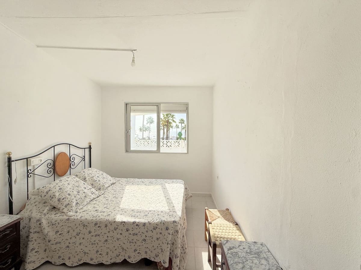 3 bedroom Townhouse for sale in La Duquesa / Puerto de la Duquesa - € 290,000 (Ref: 9363912)