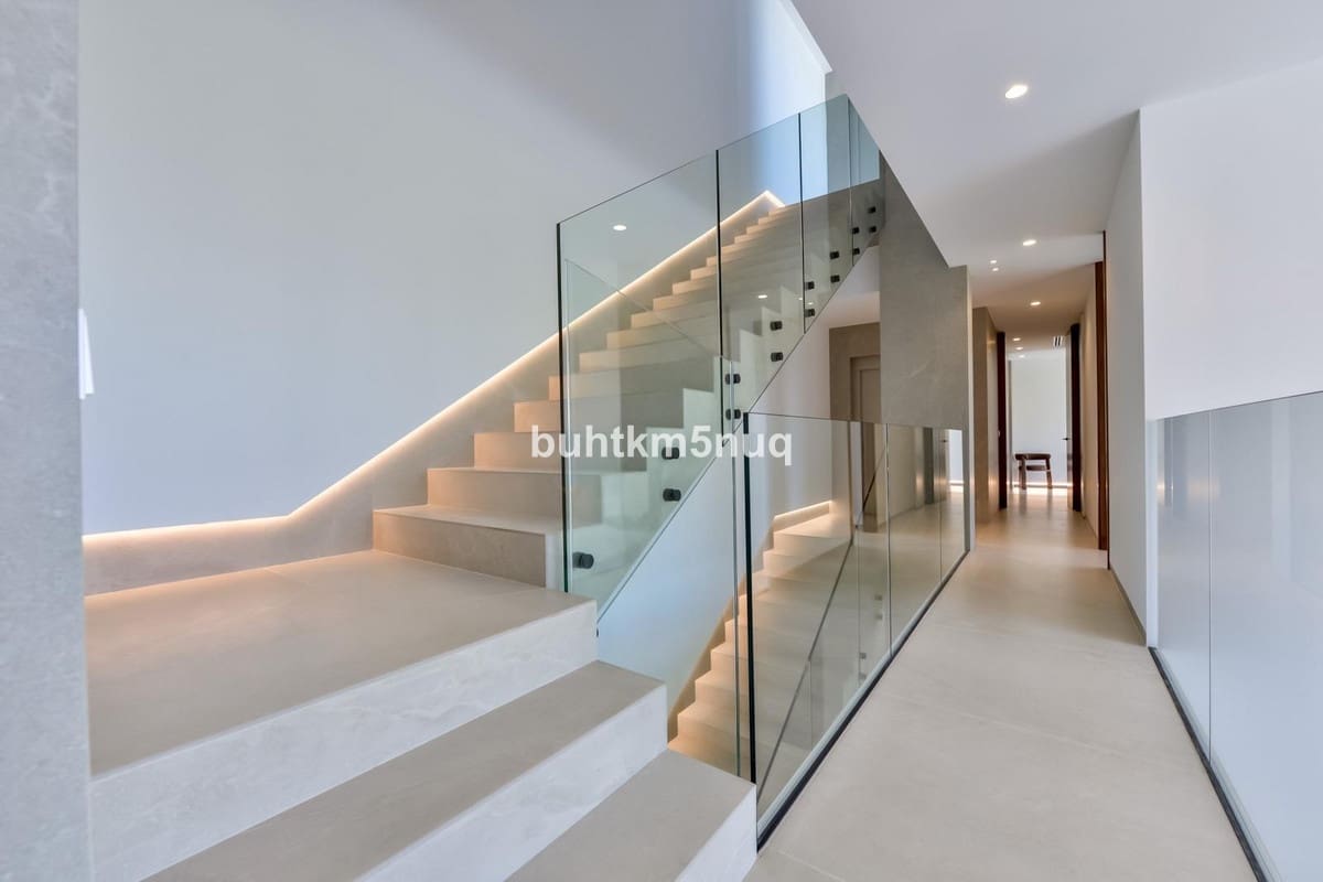 Chalet de 4 habitaciones en Altea en venta - 2.795.000 € (Ref: 9363913)